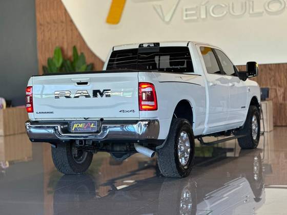 RAM 2500 6.7 I6 TURBO DIESEL LARAMIE CD 4X4 AUTOMÁTICO